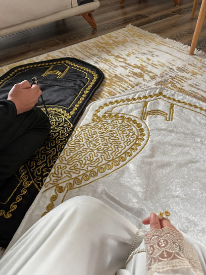 Noorvella Embroidered Heart Prayer Mat Set